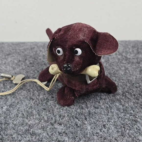 Vintage Wind Up Toy Dog Redish Brown 5" Long x 3 1/2 Tall with Key Working Japan - Picture 3 of 8